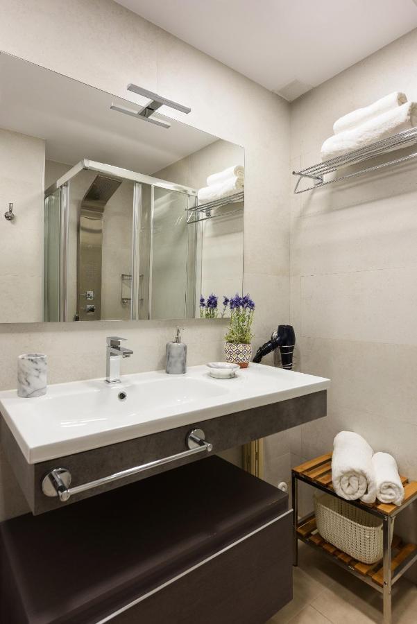 Apartamento Centrico Parking Aire Acondicionado Y Wifi Granada Exteriér fotografie