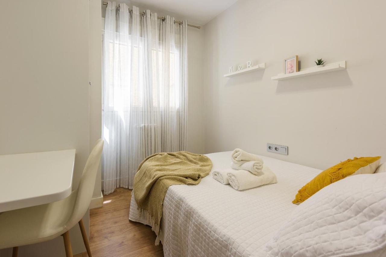 Apartamento Centrico Parking Aire Acondicionado Y Wifi Granada Exteriér fotografie